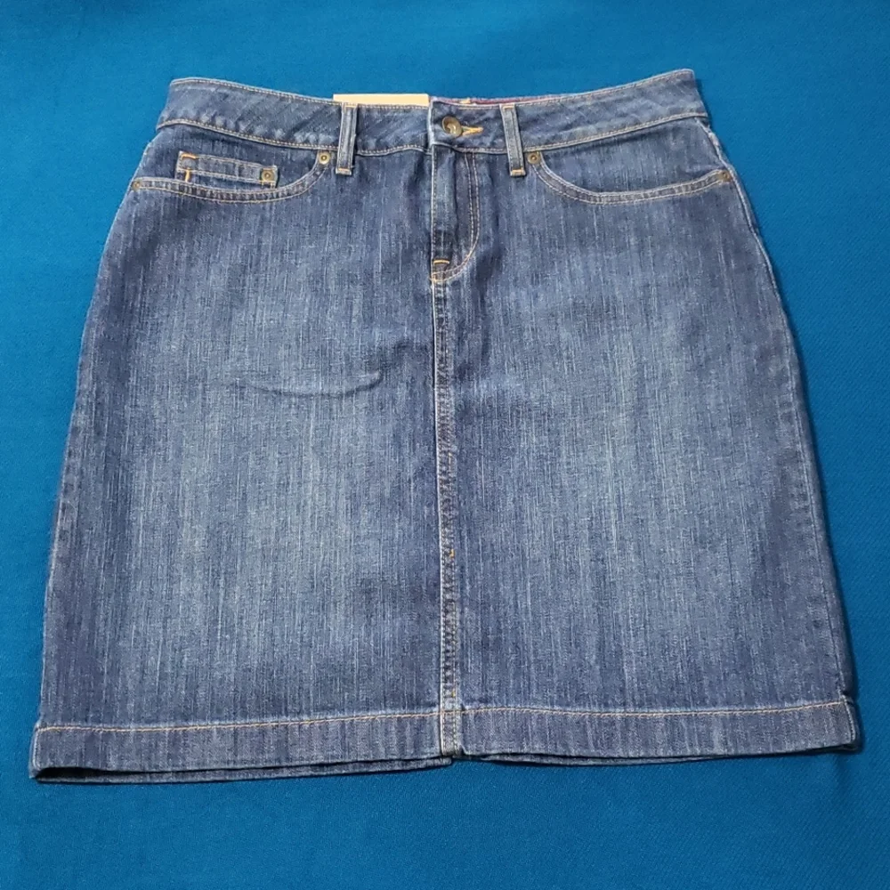 L. L. Bean Favorite Fit Denim Skirt 6 Petite - Picture 4 of 8
